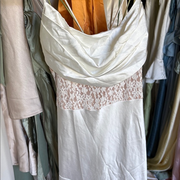 Selfie Leslie- Golden Era Cowl Neck Lace Waist Midi Dress White - Picture 4 of 6